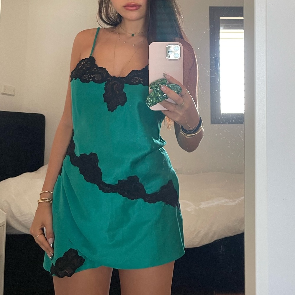 vintage victoria secret slip size small